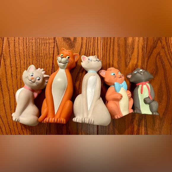 Set of 5 Vintage Aristocrats Plastic Squeak Figurines - Picture 2 of 8